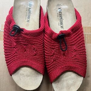 Arcopedico Women's Red Knit Sandals